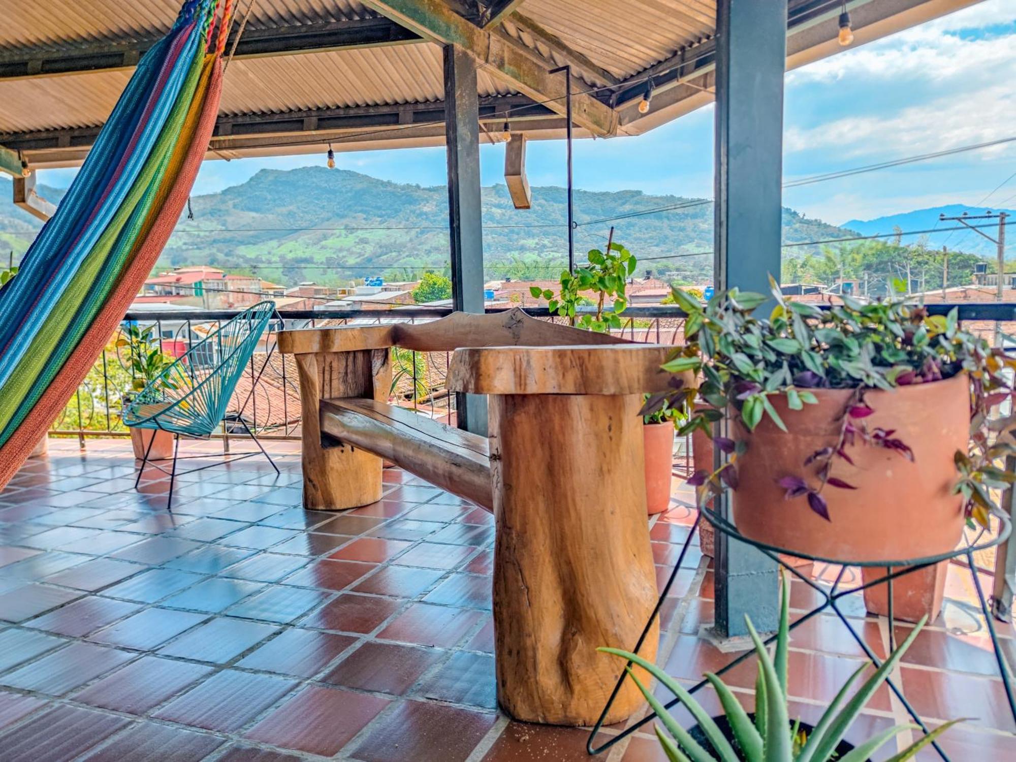 La Rosa Nautica Hostel غوادواس المظهر الخارجي الصورة