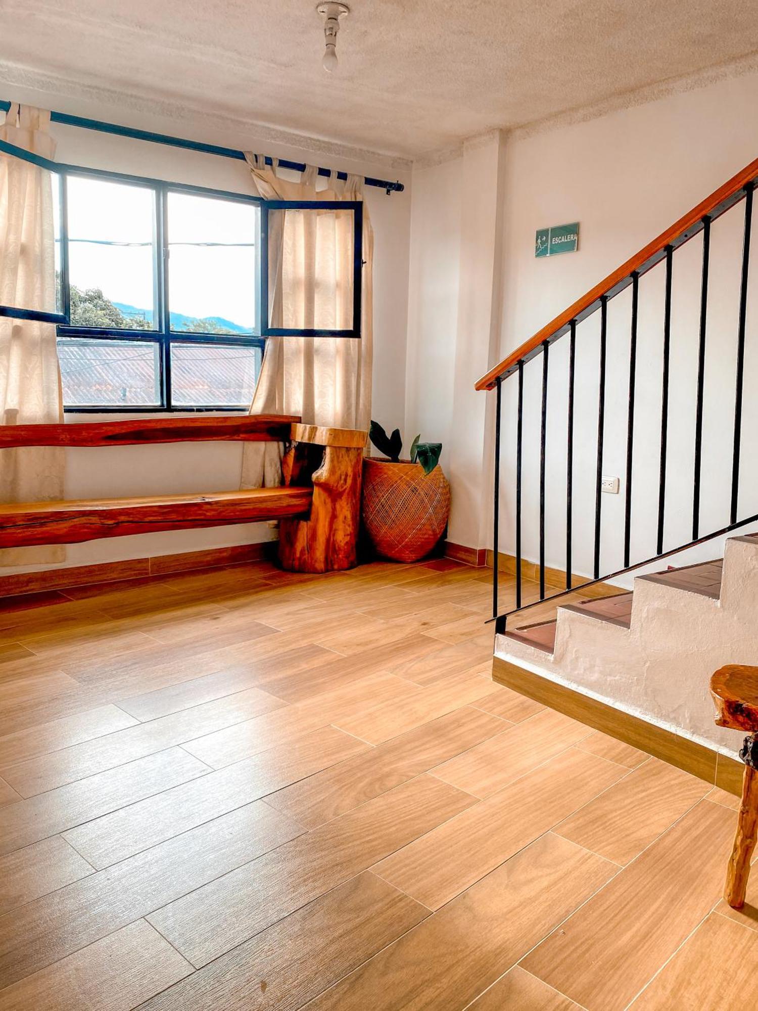 La Rosa Nautica Hostel غوادواس المظهر الخارجي الصورة