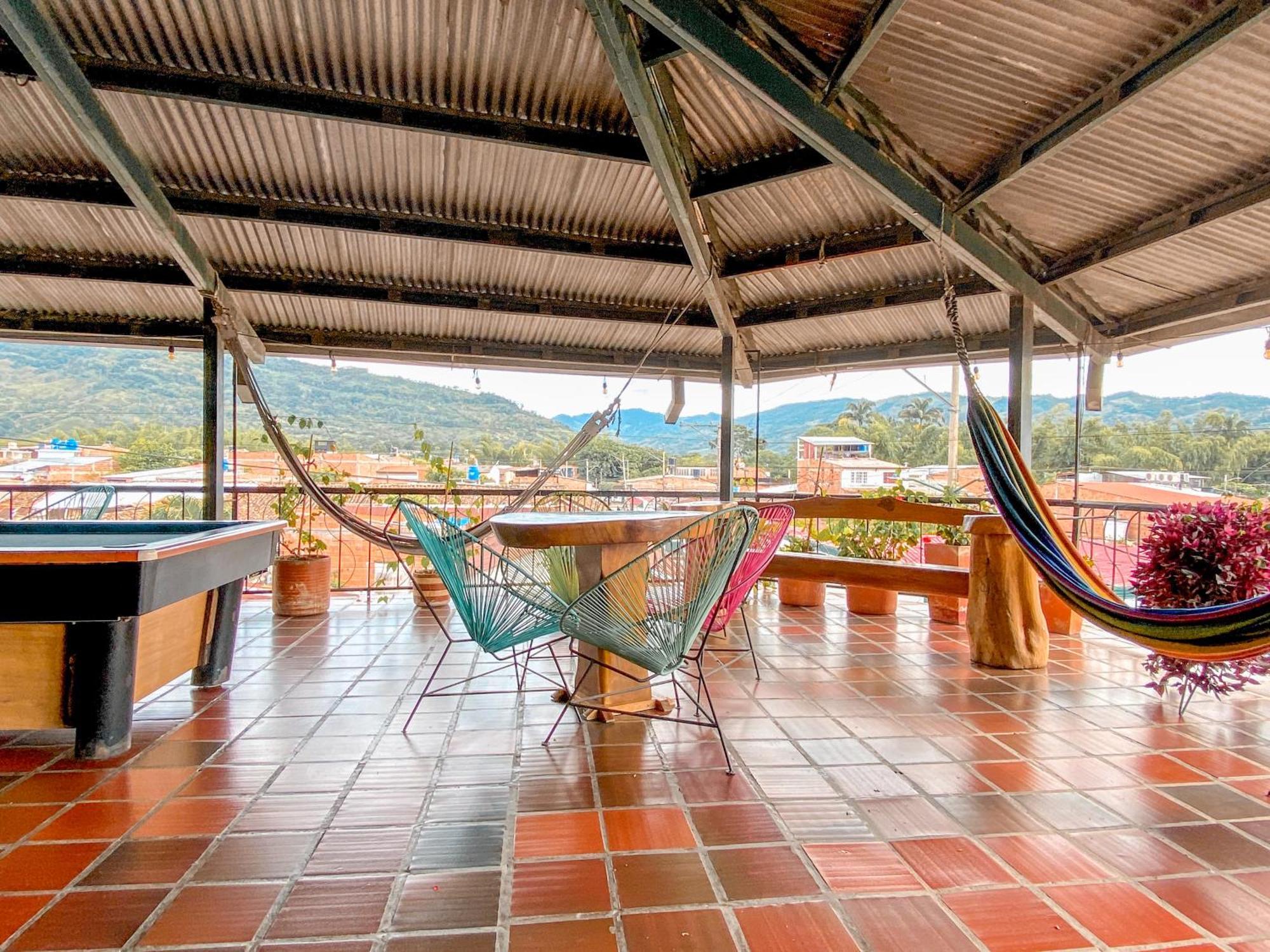 La Rosa Nautica Hostel غوادواس المظهر الخارجي الصورة