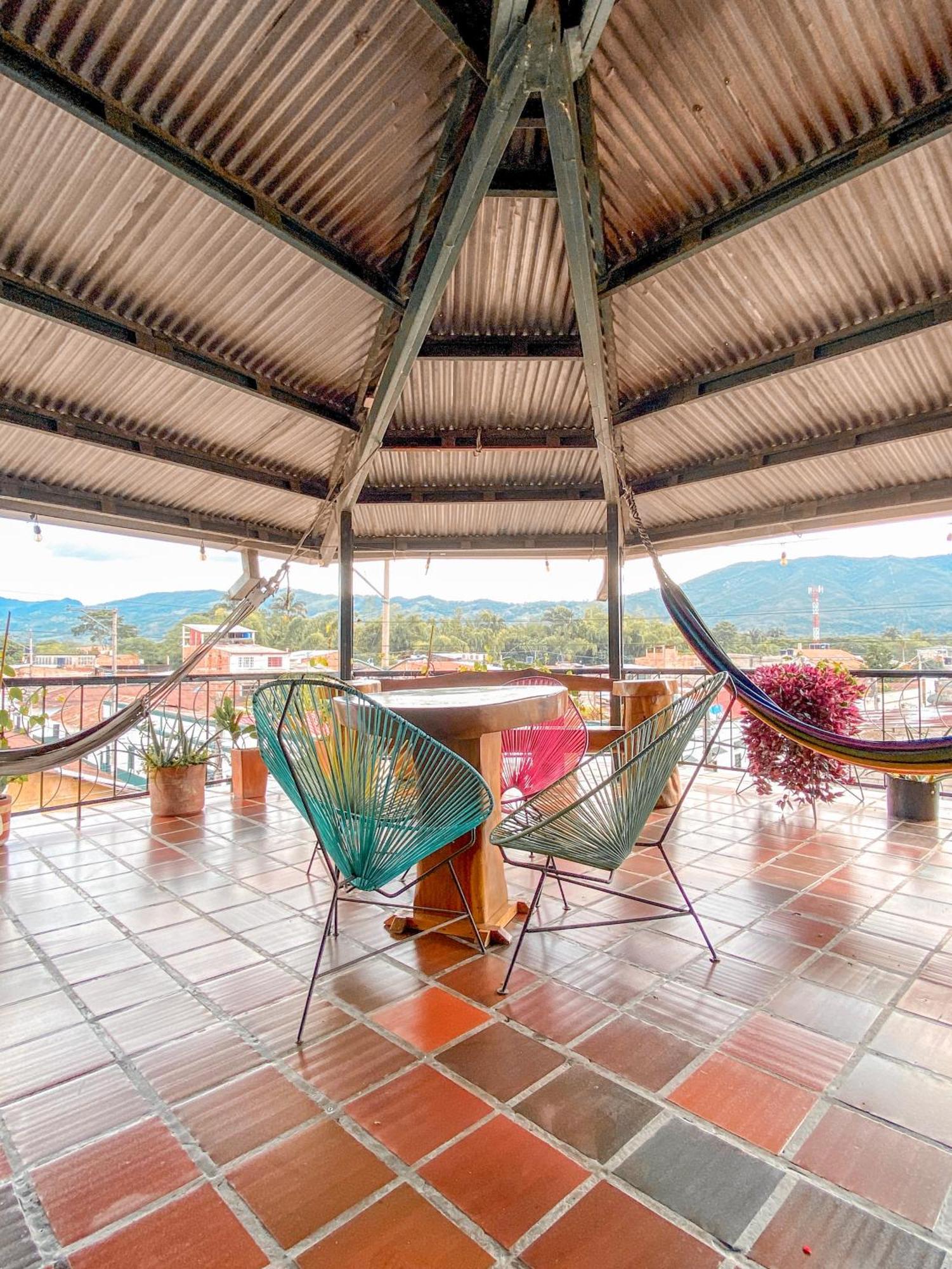 La Rosa Nautica Hostel غوادواس المظهر الخارجي الصورة