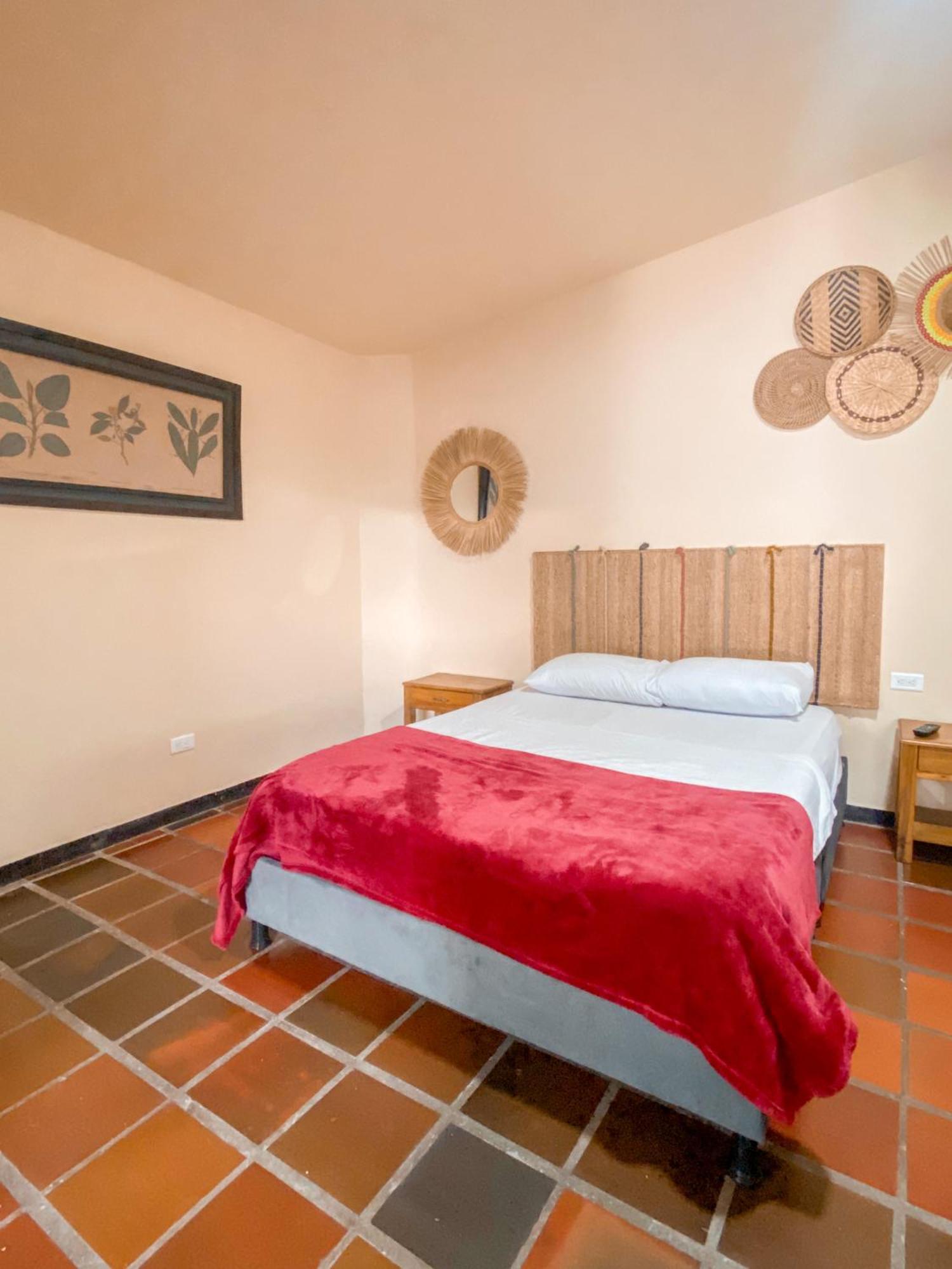 La Rosa Nautica Hostel غوادواس الغرفة الصورة